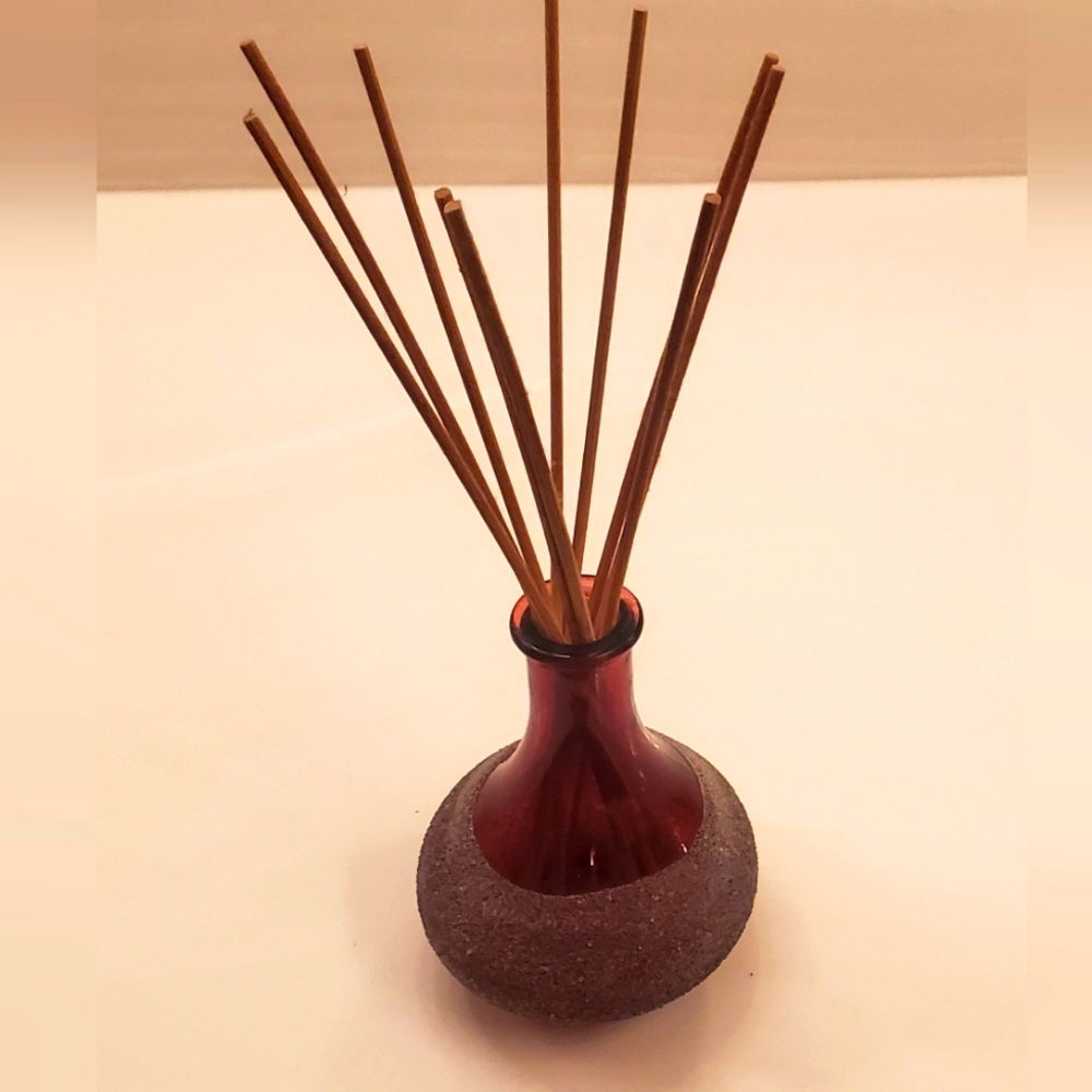 PIER 1 DIFFUSER